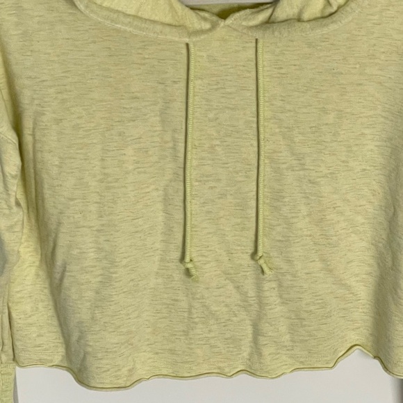 Nike Dri-Fit Lemon Yellow Cropped Training Hoodie - 47234 - Picture 5 of 13